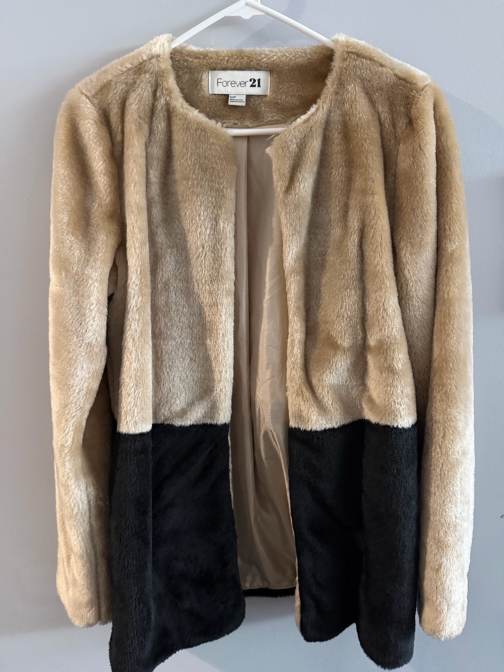 Forever 21 Two-Tone Faux Teddy Jacket in Beige and Black